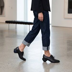 Eureka Size 7 Black Low Architectural Lace Up Heels Leather Modern Whimsigoth